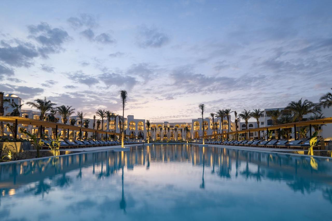 Serry Beach Resort Хургада Екстериор снимка